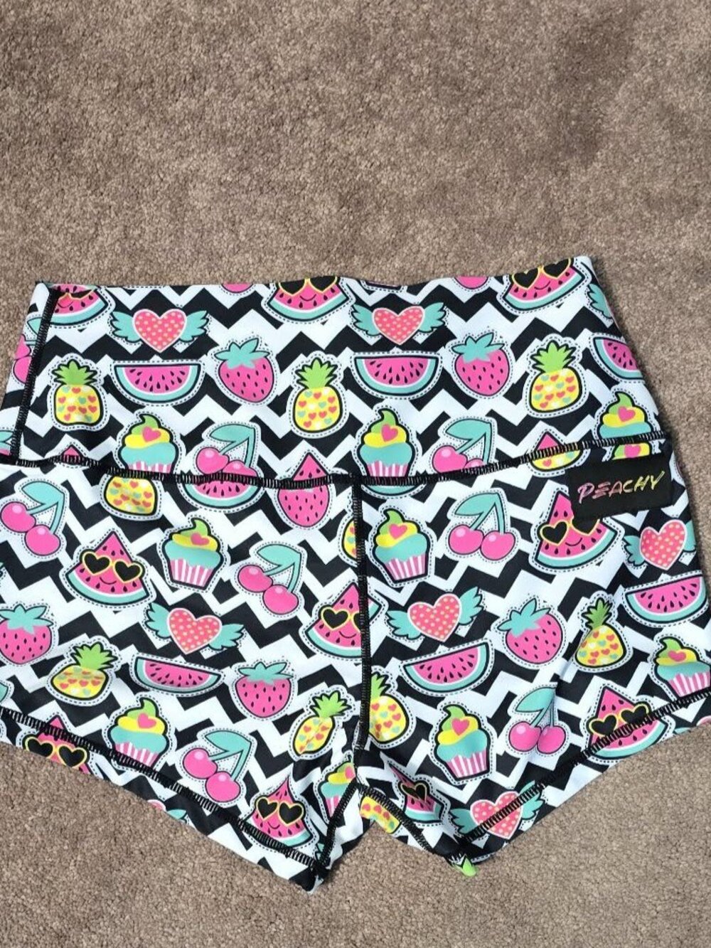 Peachy – Shorts – Food – Size M